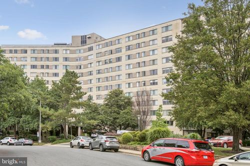 565-1200 N Nash St, ARLINGTON, VA, 22209-3646 | Card Image
