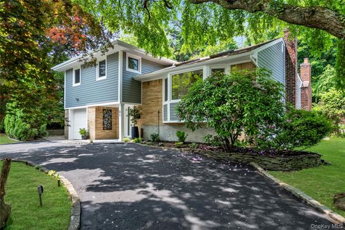 27 Meadowfield Ln, Glen Cove, NY, 11542-1636 | Card Image
