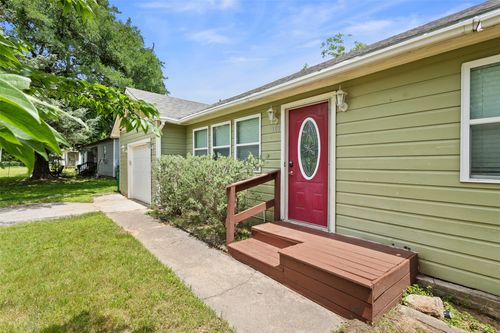 107 S Flower Ln, Chico, TX, 76431-2315 | Card Image