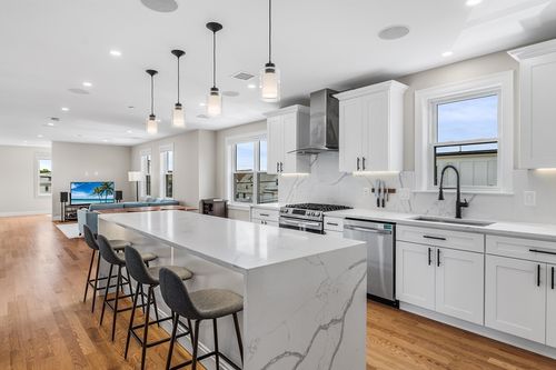 3-170 Bradford St, Everett, MA, 02149-1448 | Card Image