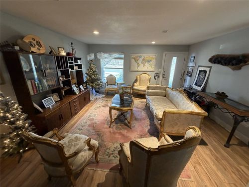 809 Sussex Dr, Austin, TX, 78745-2414 | Card Image