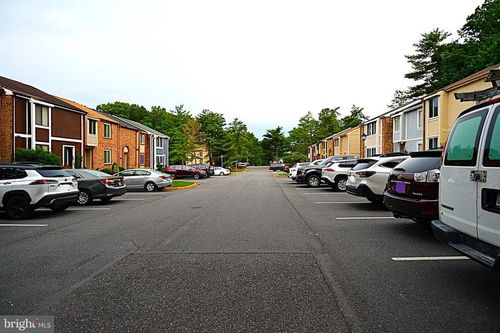 8712 Ridge Hollow Ct, SPRINGFIELD, VA, 22152-1422 | Card Image