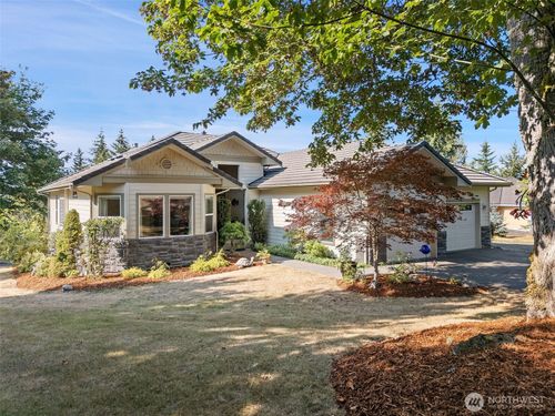 682 Fox Hollow Rd, Sequim, WA, 98382-3879 | Card Image