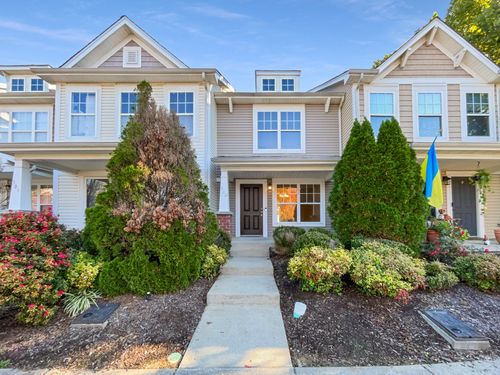 502 Bradburn Village Cir, Antioch, TN, 37013-1986 | Card Image