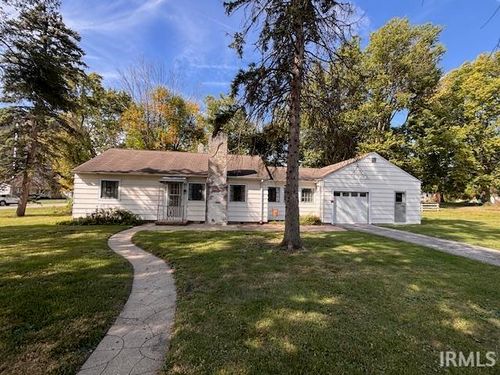 206 S Van Buren Ave, Fowler, IN, 47944-1440 | Card Image