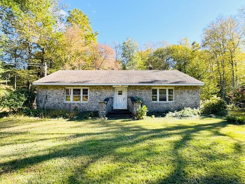 628 Beach Pond Rd, Voluntown, CT, 06384-2001 | Card Image