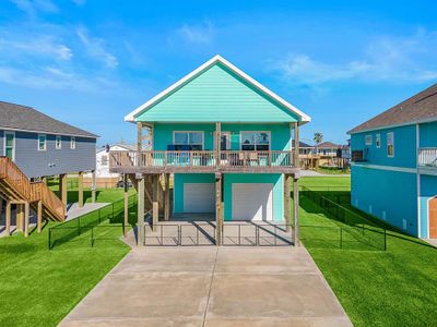 Modern and Efficient Coastal Cottage! | Image 1