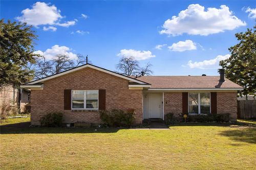 713 Terryland Dr, Richardson, TX, 75080-4117 | Card Image