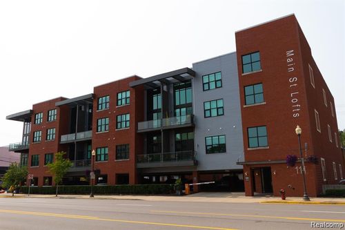unit-303-111 N Main St, Royal Oak, MI, 48067-1893 | Card Image