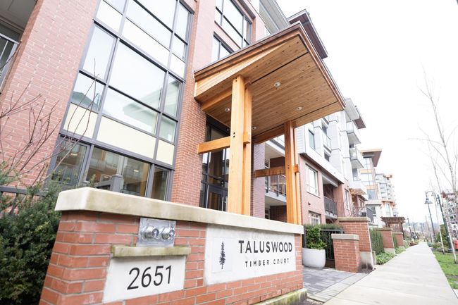 320 - 2651 Library Lane, Condo with 2 bedrooms, 2 bathrooms and 1 parking in North Vancouver BC | Image 1