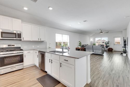 6444 Turin Ln, Round Rock, TX, 78665-2376 | Card Image