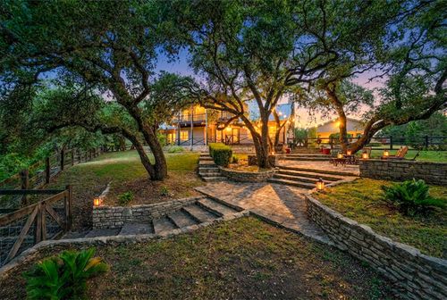 101 Arrowlake Rd, Wimberley, TX, 78676-5502 | Card Image