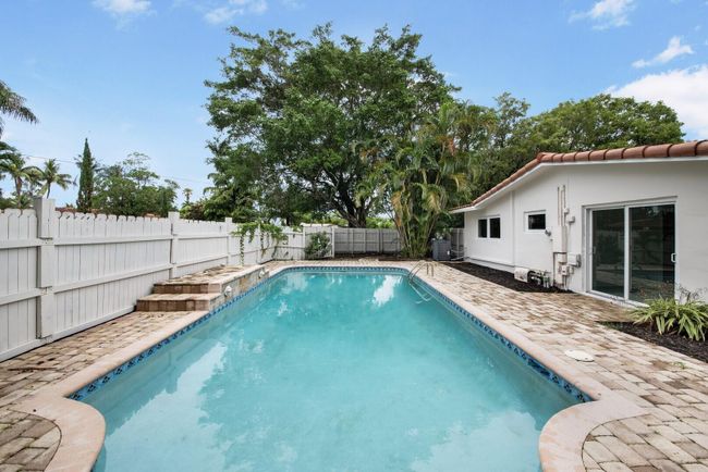 141 Ne 30th Street, House other with 3 bedrooms, 2 bathrooms and null parking in Wilton Manors FL | Image 16