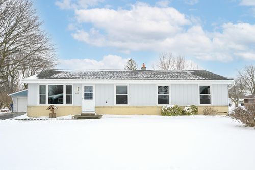 N66W24411 Champeny Rd, Sussex, WI, 53089-2947 | Card Image