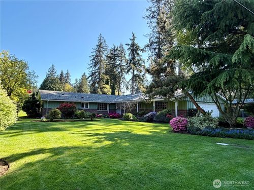 10704 Interlaaken Drive Sw, Lakewood, WA, 98498 | Card Image