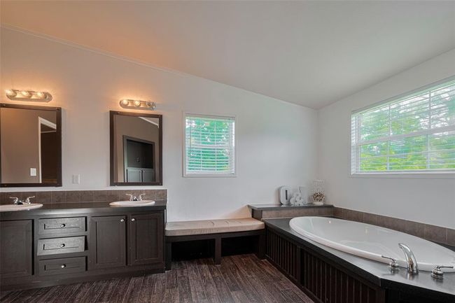 5526 Highway 90, House other with 4 bedrooms, 2 bathrooms and null parking in Madisonville TX | Image 32