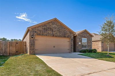 10522 Copper Ridge Drive, House other with 3 bedrooms, 2 bathrooms and null parking in Cleveland TX | Image 2