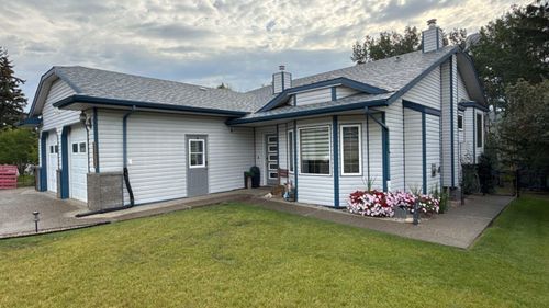 13009 92 St, Peace River, AB, T8S1X1 | Card Image