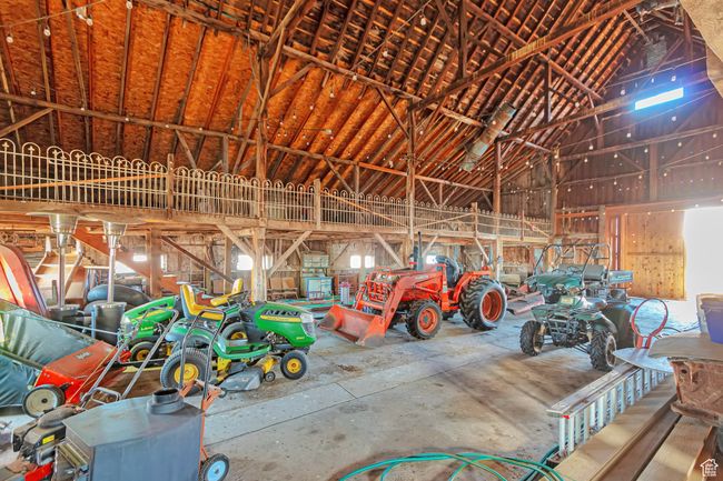 View of garage | Image 13