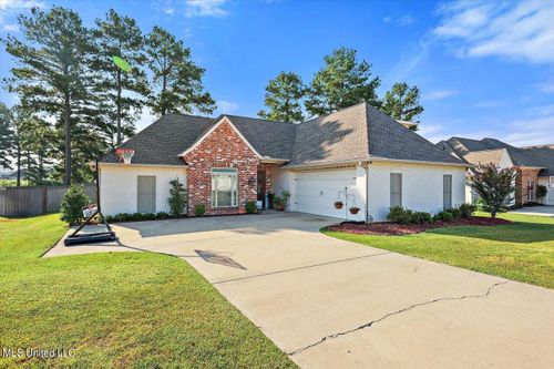 105 Twain Trl, Clinton, MS, 39056-7700 | Card Image