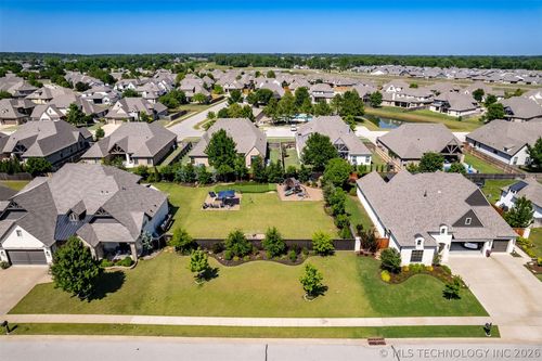 6709 E 134th Pl S, Bixby, OK, 74008-2332 | Card Image