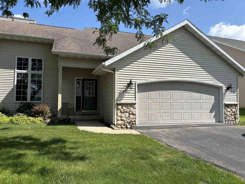 5-4452 Woodgate Dr, Janesville, WI, 53546-9679 | Card Image