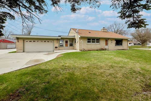 2909 S 76th Street, WEST ALLIS, WI, 53219 | Card Image