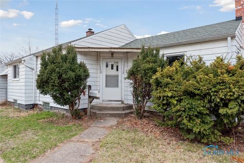 4301 Vermaas Ave, Toledo, OH, 43612-1811 | Card Image