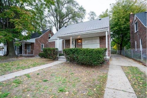 19922 Southfield Fwy, Detroit, MI, 48235-2265 | Card Image