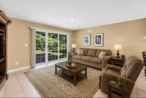 112 Dorado Ct S, Middle Island, NY, 11953-1939 | Card Image
