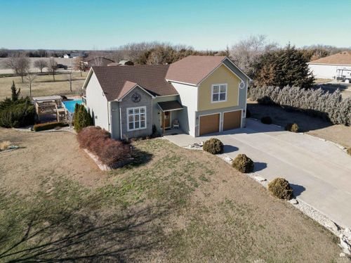 11312 Farnum Run Rd, Milford, KS, 66514-8959 | Card Image