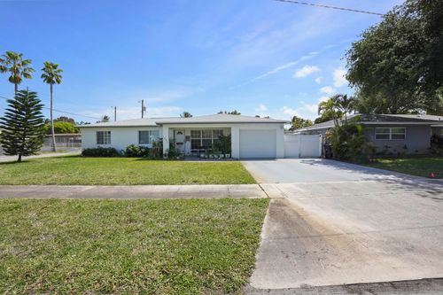 1737 N 14th Avenue N, Lake Worth Beach, FL, 33460 | Card Image