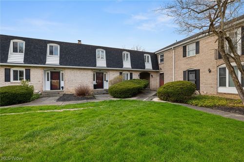 5-824 S Chillicothe Road, Aurora, OH, 44202 | Card Image