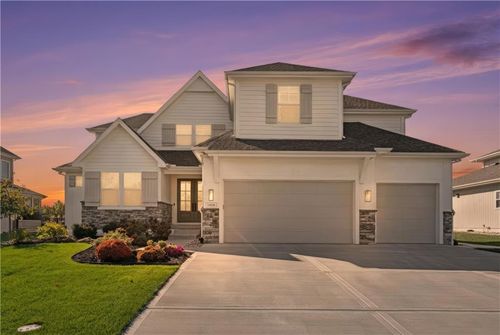 14686 Parkhill St, Olathe, KS, 66062-4137 | Card Image