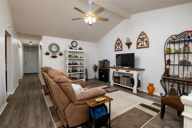 1229 Elm Ct, House other with 2 bedrooms, 2 bathrooms and null parking in Runaway Bay TX | Image 4