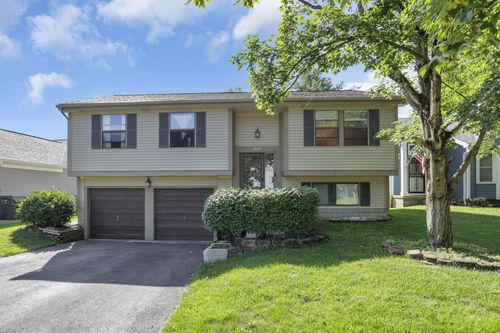 3495 Frenchpark Dr, Columbus, OH, 43231-7327 | Card Image