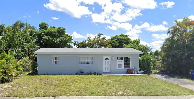 0 - 1280 Ne 211th Ter, House other with 3 bedrooms, 2 bathrooms and null parking in Miami FL | Image 1
