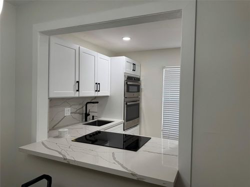 205-6051 Nw 61st Ave, Tamarac, FL, 33319-6281 | Card Image