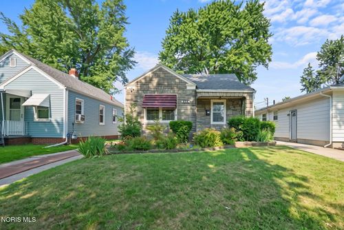 616 Bronx Dr, Toledo, OH, 43609-1722 | Card Image