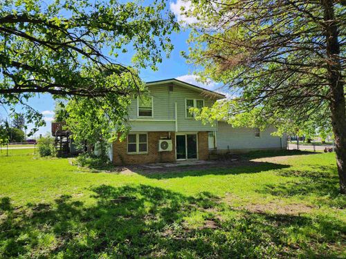 524 W Buckeye St, Berne, IN, 46711-1005 | Card Image