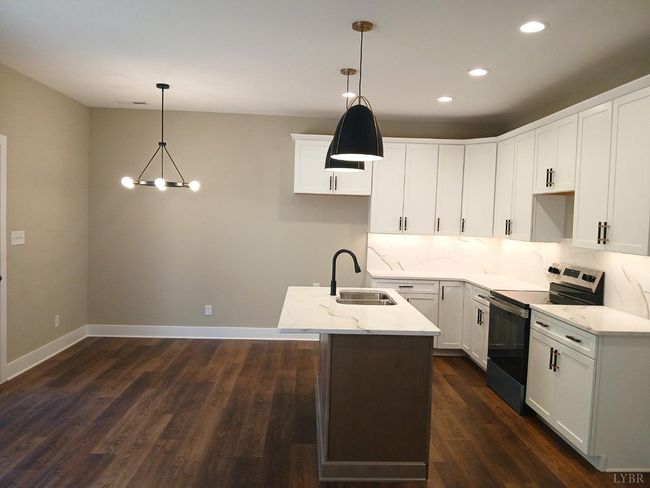 67 Luke Ct, Townhouse with 3 bedrooms, 3 bathrooms and null parking in Rustburg VA | Image 6