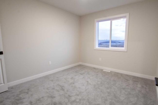 11433 95 Street, Home with 3 bedrooms, 3 bathrooms and 2 parking in Clairmont AB | Image 14