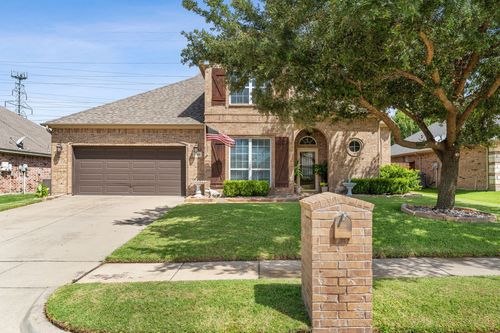 5540 Plata Ln, Benbrook, TX, 76126-1837 | Card Image