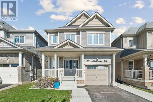 16 Alexandra Dr, Welland, ON, L3B0G5 | Card Image