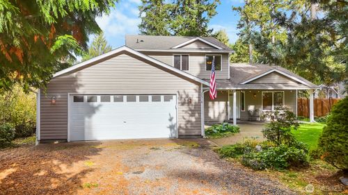22318 Blue Lake Ct Se, Yelm, WA, 98597-9003 | Card Image