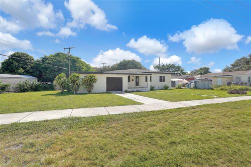 657 Ahmad St, Opa-Locka, FL, 33054-3601 | Card Image