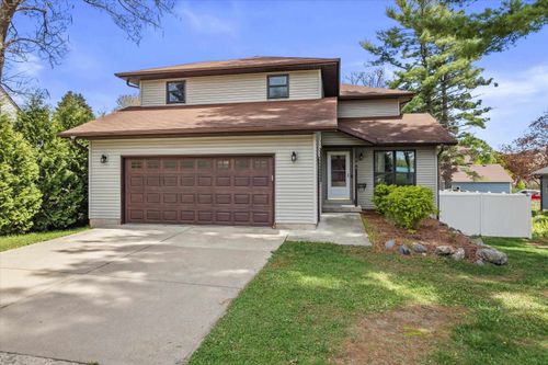 121 Merton Ave, Lodi, WI, 53555-1424 | Card Image