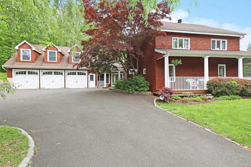 252 Florida Hill Rd, Ridgefield, CT, 06877-5226 | Card Image