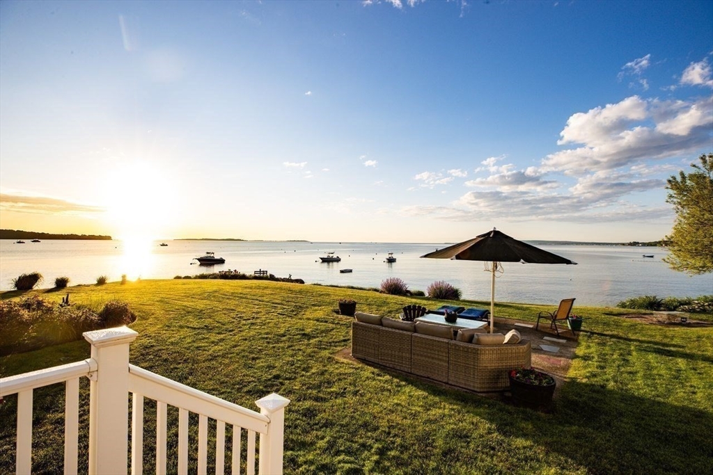 Shore Dr, Kingston, MA 02364