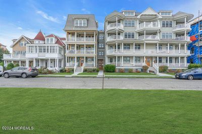 3B - 30 Ocean Pathway, Condo with 2 bedrooms, 2 bathrooms and null parking in Ocean Grove NJ | Image 3